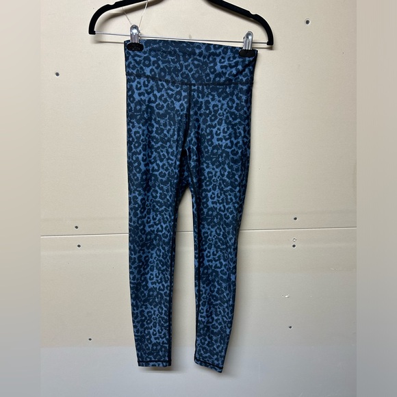2/$75💥- LEGGINGS | Women’s Zyia leggings size 2 - Picture 1 of 4